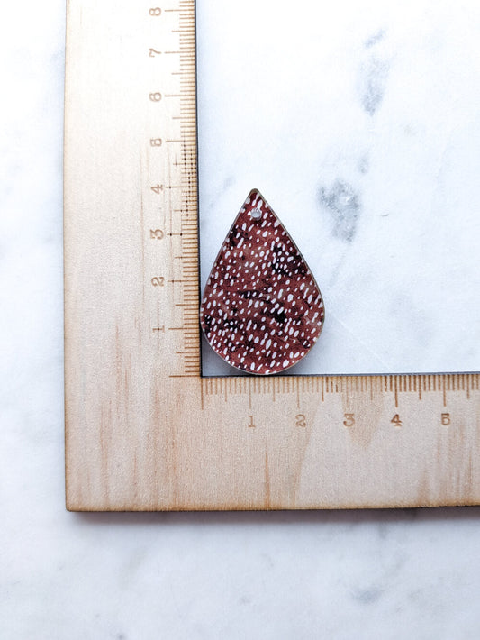 Clear Acrylic - 4cm Teardrop - 1 Hole - Safari - 05