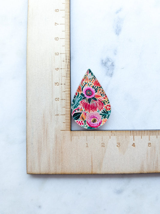 Clear Acrylic - 4cm Teardrop - 1 Hole - Bold Floral - 67