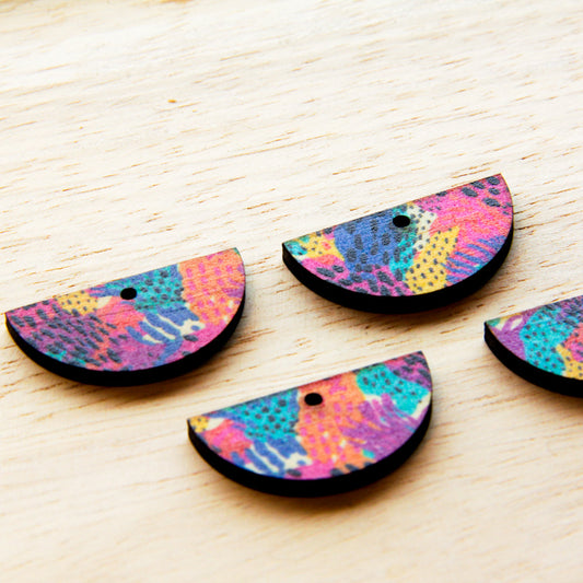 Wood - 3cm Semi Circle - 1 hole (bottom) - Natural print in Summer - 19