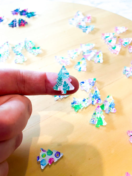 Clear Acrylic - 2cm Christmas Tree - 1 Hole - Christmas - 148