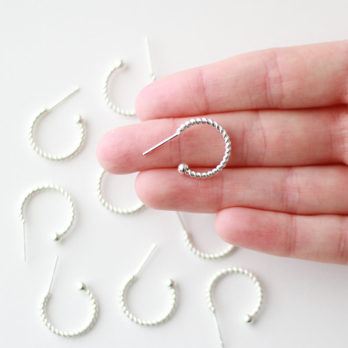 18mm Silver Twisted 3/4 Hoop Earrings - 2mm Thick - Stainless Steel (304) - 10 pieces
