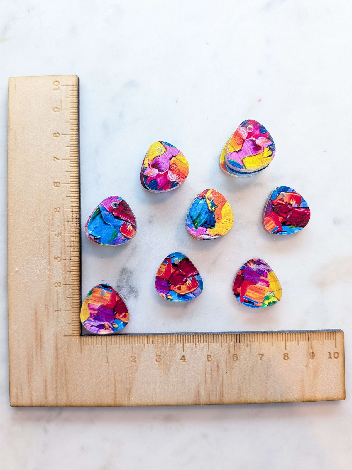 Clear Acrylic - 2cm Pebble - 1 Hole - Paint - 15