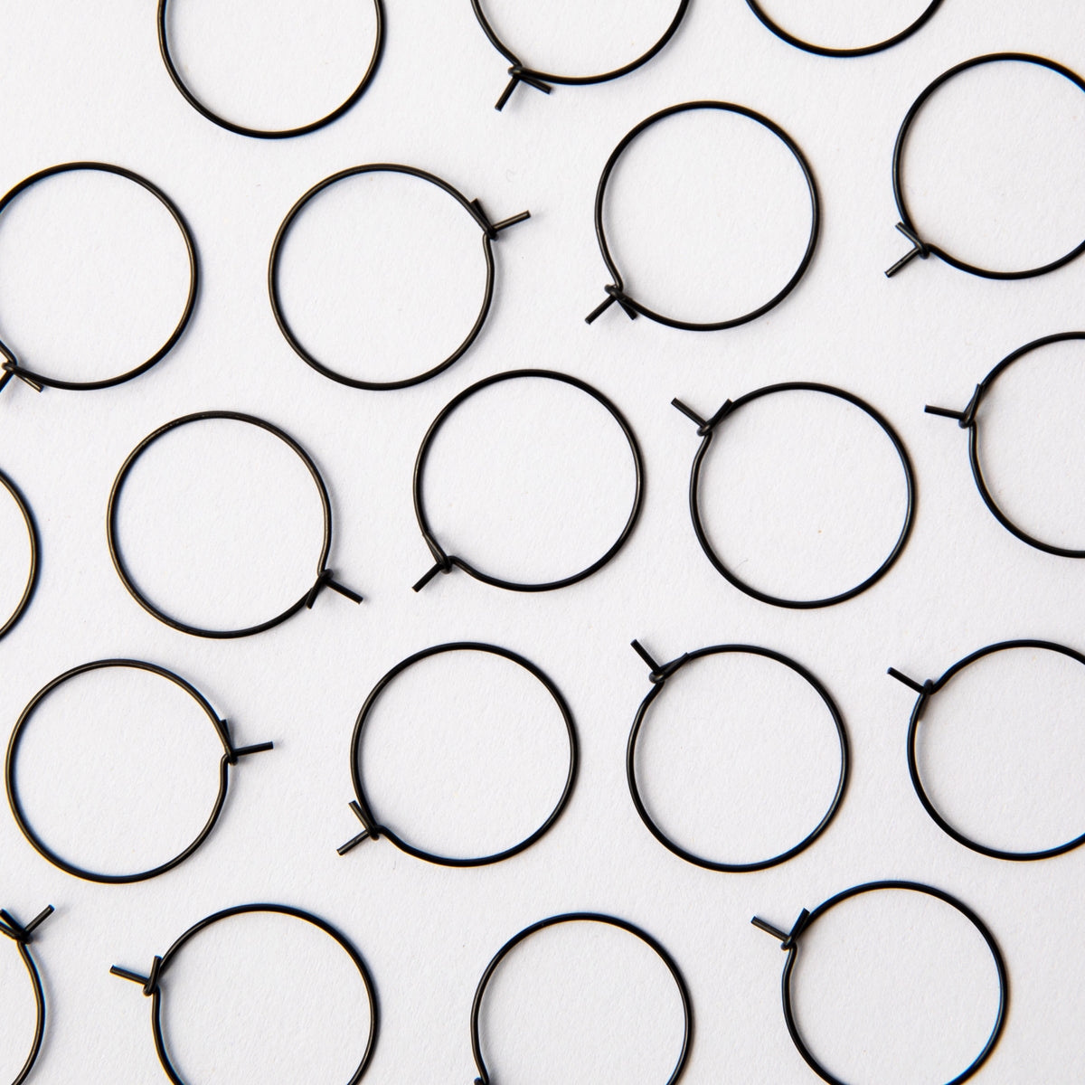 25mm Black Hoop Earrings in Stainless Steel (304)
