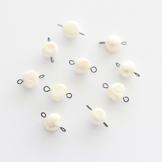 Freshwater 10-11mm Pearl Connectors with 2 Black Loops - 10 pieces