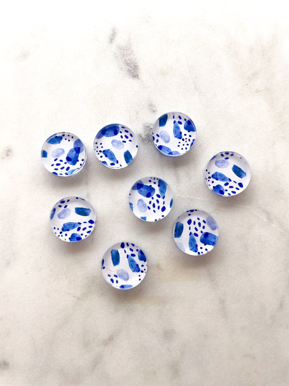 1.5cm Circle - Studs- Clear Acrylic - Watercolour - 72