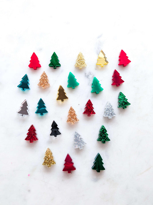15mm Christmas Tree Studs - Traditional Christmas - Mixed Bag