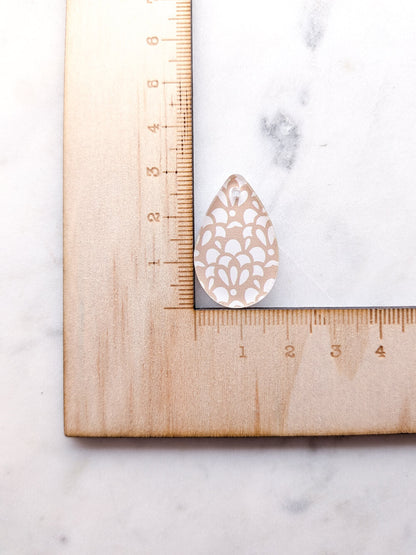 Clear Acrylic - 3cm Teardrop 2 - 1 Hole - Australiana - 01
