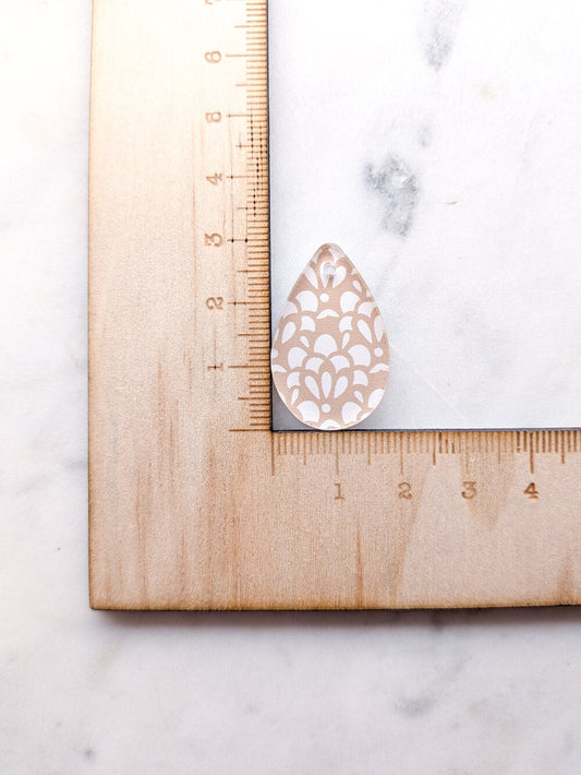 Clear Acrylic - 3cm Teardrop 2 - 1 Hole - Australiana - 01