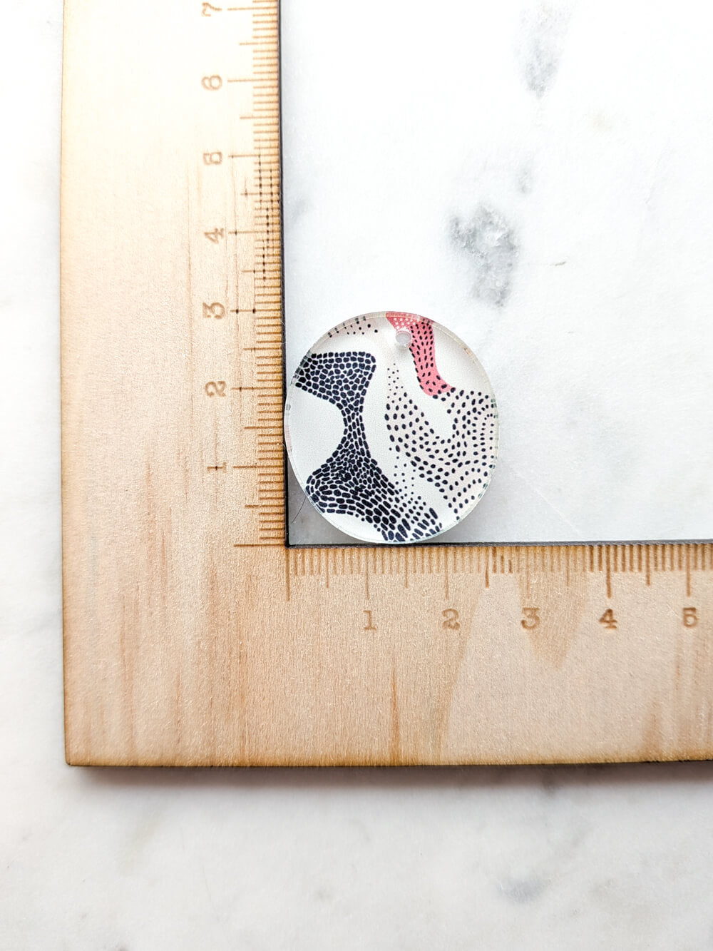Clear Acrylic - 3cm Irregular Circle - 1 Hole - Australiana - 147