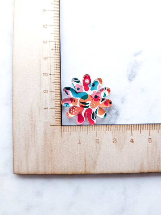 Clear Acrylic - 3cm Daisy - 1 Hole - Abstract Floral - 77