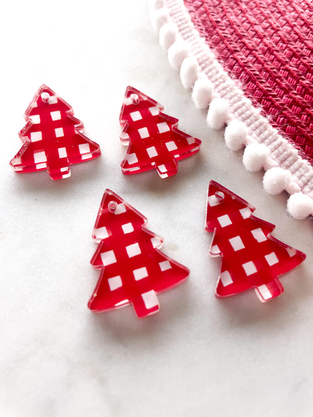 Clear Acrylic - 3cm Christmas Tree - 1 Hole - Christmas - 16