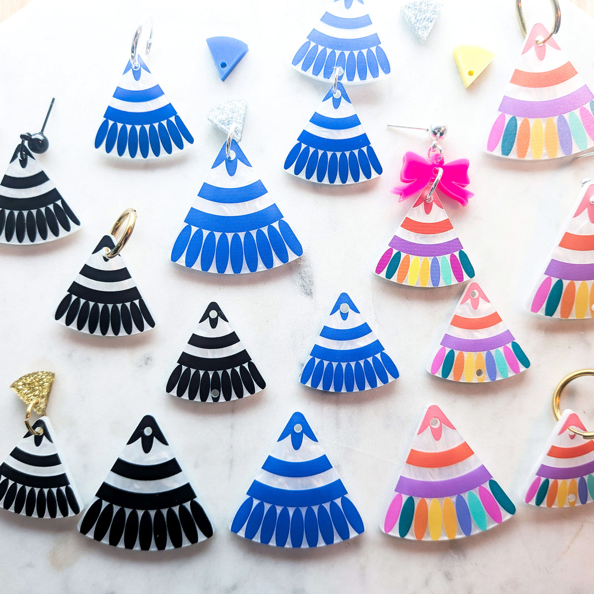 Escape to Paradise Printed Fans (6 pairs)
