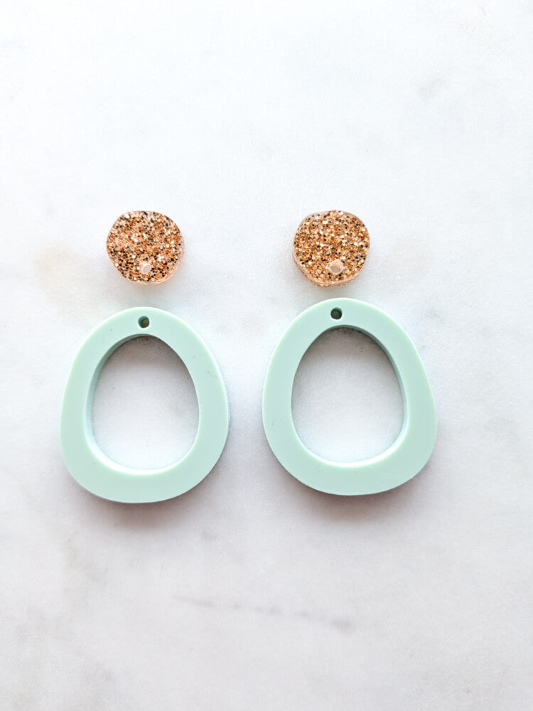 Organic Oval Dangle - Earthy Green - 1 pair