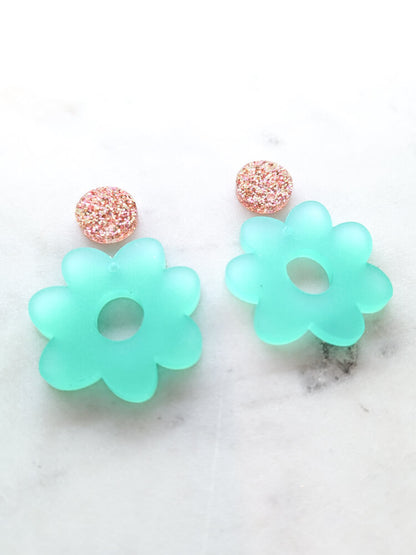 Flower Donut Dangle -  Frosty Mint - 1 pair