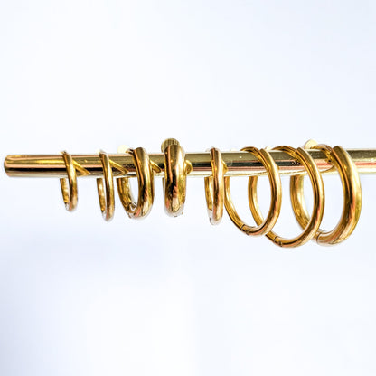 14mm Gold Circle Huggie Earrings - 1.6mm Thick - Stainless Steel (304) - 10 Pieces