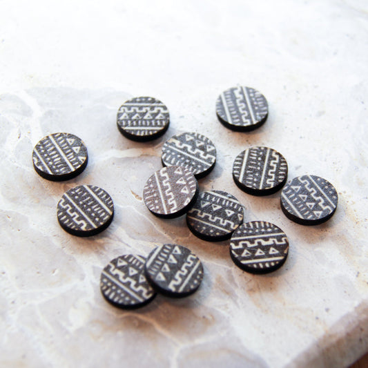 UV printed wood earring studs - 15mm circle transparent print, Picnic - jewellery making
