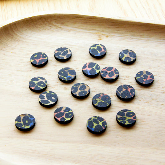 UV printed wood earring studs - 15mm circle transparent print, Leopard - jewellery making