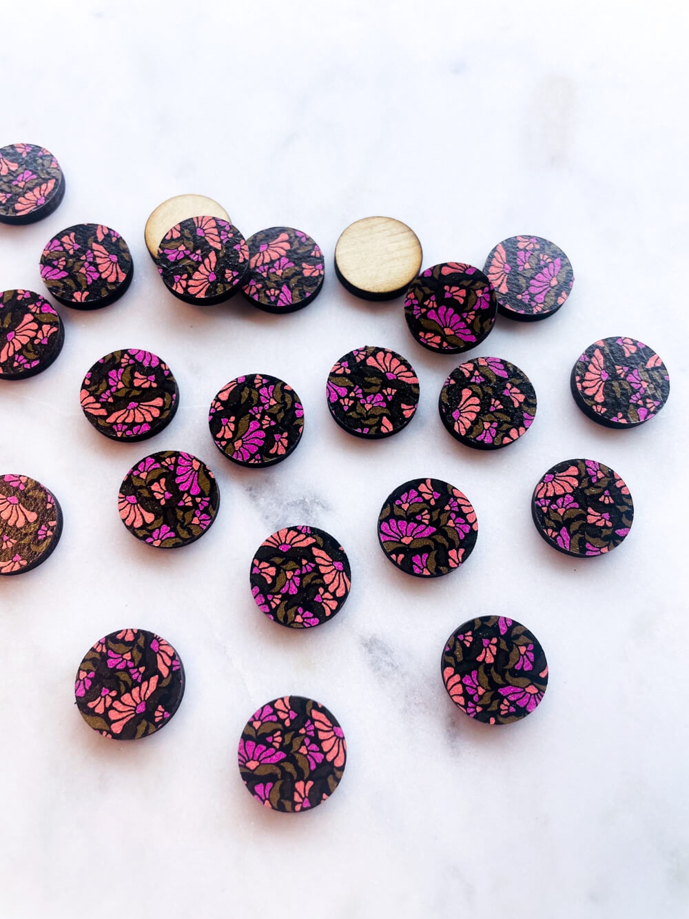 UV printed wood earring studs - 15mm circle, Abstract Floral - jewellery making
