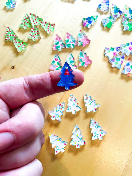 Clear Acrylic - 2cm Christmas Tree - 1 Hole - Christmas - 122