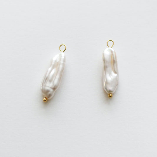 Freshwater 20-23mm Long Pearls with Gold Loop - 6 pieces