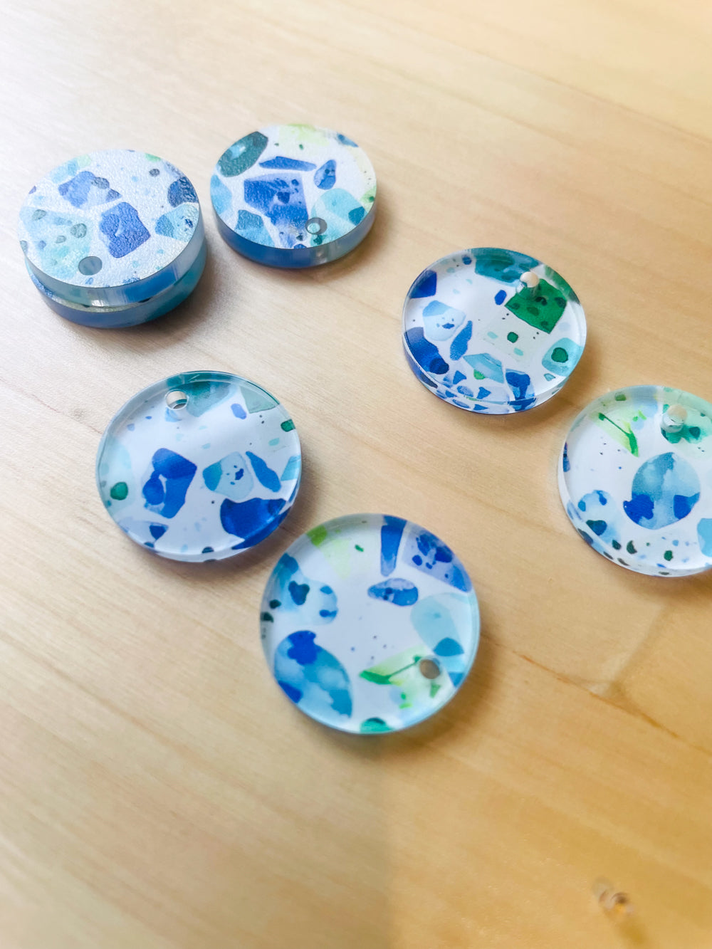 UV printed clear acrylic earring blanks - 2cm circle, Terrazzo - jewellery making