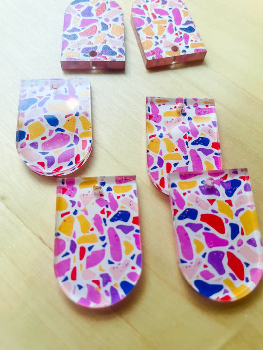 Clear Acrylic - 2x3cm - Arch - 1 Hole at Bottom -  Terrazzo - 09