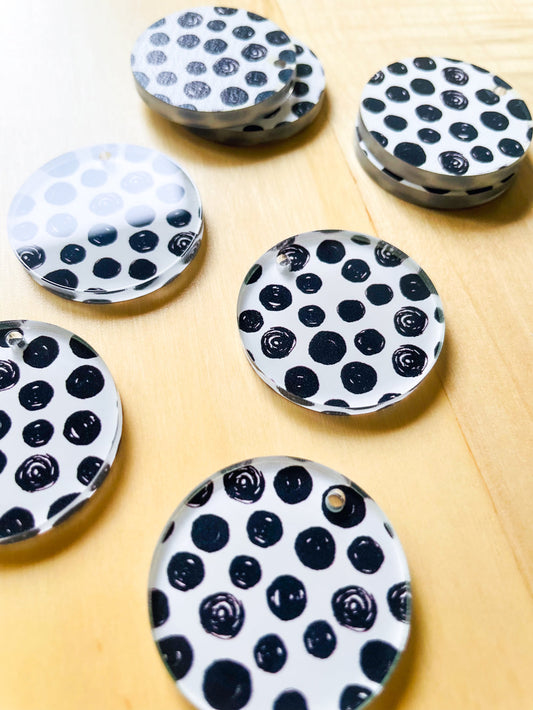 3cm Circle -  Clear Acrylic - 1 Hole -  Black and White - 24