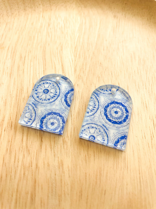 2x3cm - Arch -  Clear Acrylic - 1 Hole at Top -  Shibori - 03