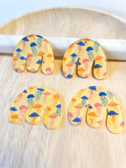 Clear Acrylic - Boho Shape -  4x3.6cm - 1 Hole - Tropical - 108